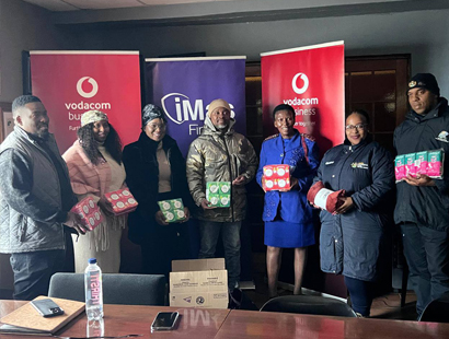 On 6 August 2025, Morena e Moholo: Moremoholo Mopeli, in partnership with Vodacom and Youth In Action, led an initiative to donate sanitary pads to Elizabeth Ross Hospital. This meaningful act of dignity is more than just a donation, it is a continued commitment to restoring dignity and supporting women’s health.  Re leboha balekane bohle ba kentseng letsoho katlehong ya mosebetsi ona. Ka kopanelo, re tlisa phapang bophelong ba basadi.