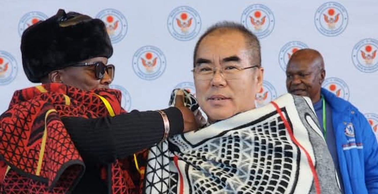 Pan Qinjiang honoured in Basotho ceremony during visit to Maluti-a-Phofung