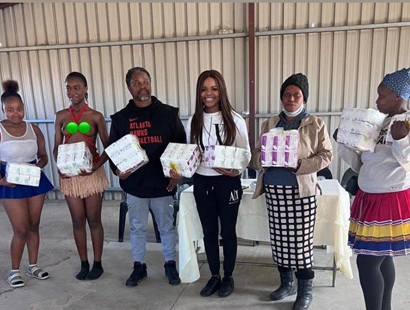 The Bakoena Royal Council spent a beautiful day with the little ones at Team Spirit Orphanage, hosting a fun-filled party and donating parcels to support the Centre. From there, the journey continued to Sassa Hall in Lusaka, where Morena e Moholo, Mofumahali MaMotebang Mopeli and Mofumahali Mathokoana Mopeli were honoured with a vibrant cultural performances.  In the true spirit of Ubuntu and Women’s Month, the Bakoena Royal Council  in collaboration with Youth in Action and Vodacom donated sanitary towels, goods and other essentials